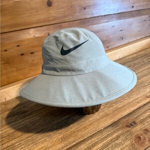 Nike Gray Wide Brim sun Hat